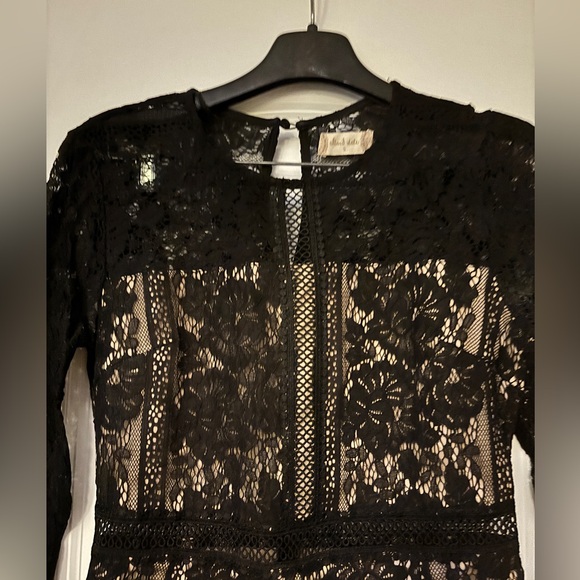 Black long sleeve romper - Picture 2 of 3